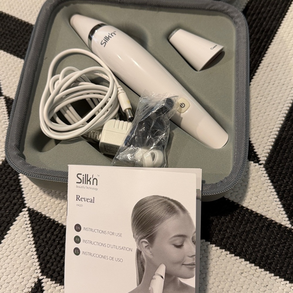 Silk’n Reveal Microdermabrasion Device